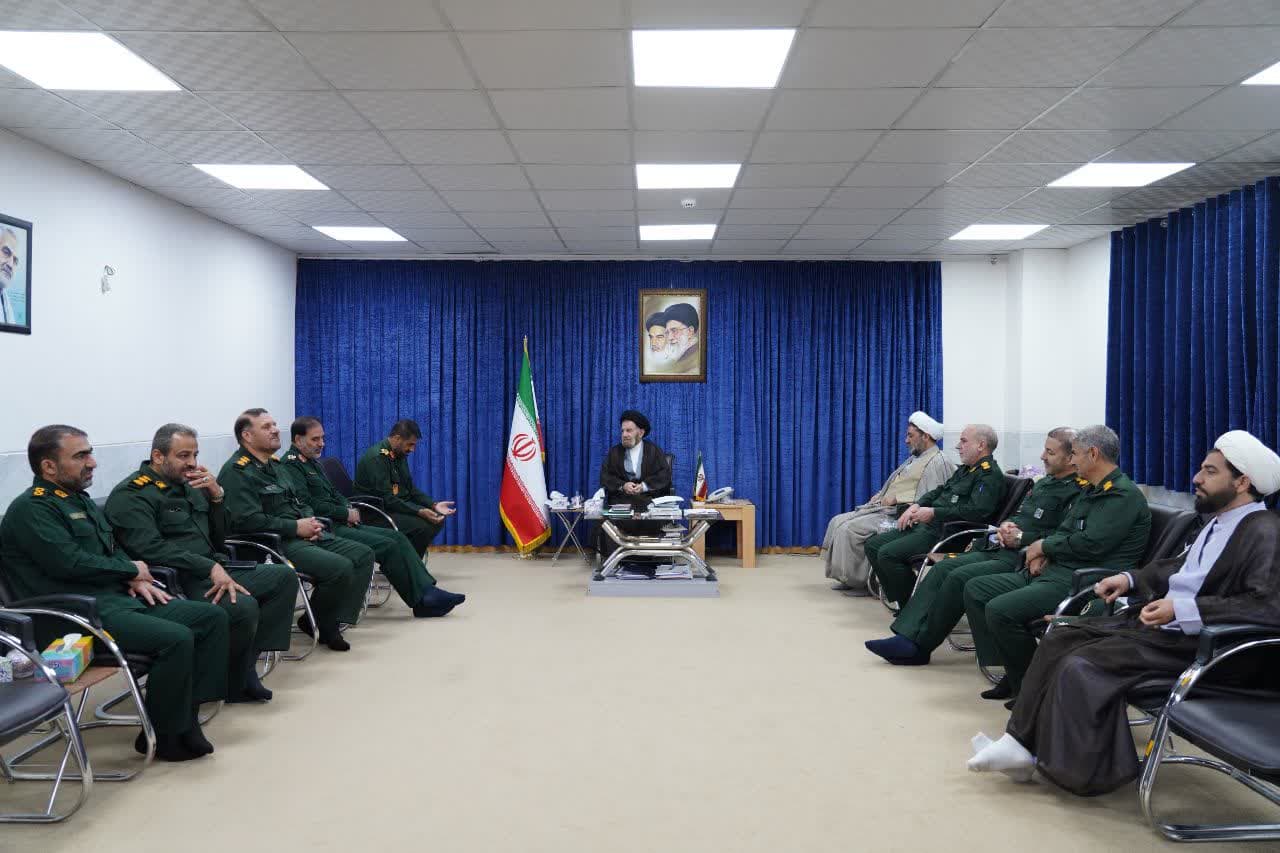 فرمانده سپاه حضرت ابوالفضل(ع) با رئیس ستاد امر به معروف و نهی از منکر لرستان دیدار کرد